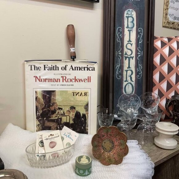 Vintage and Thrift Mystery Bag - Picture 9 of 11